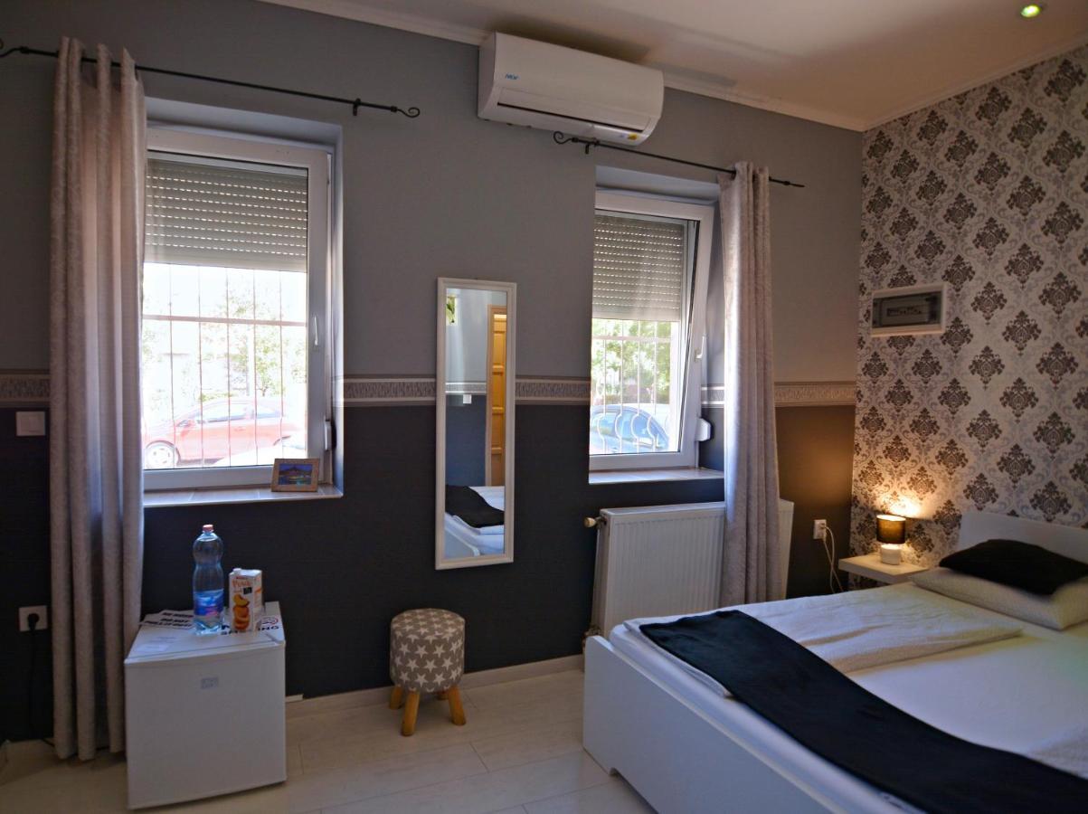 R.Gold Apartman Makó Exteriör bild